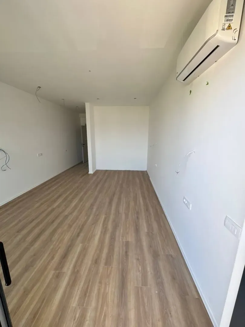Prodaja, dvosoban stan, 93m², Centar, Tivat