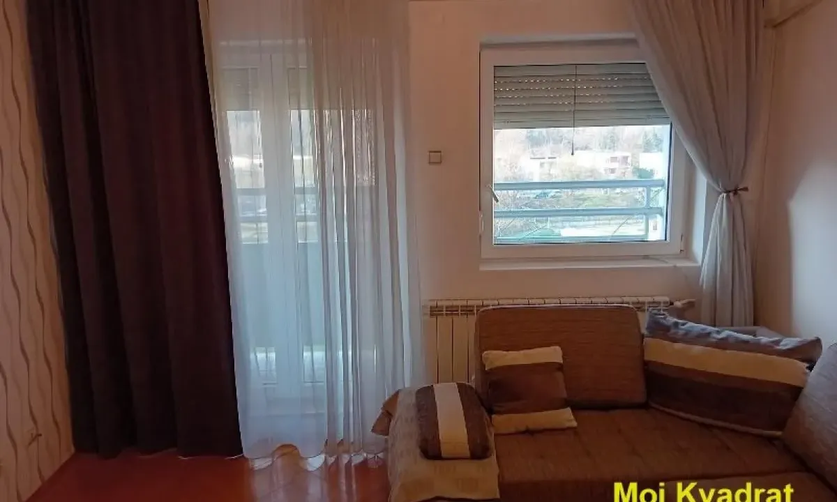 Izdavanje, trosoban stan, 78m², Karaburma, Palilula Sve Podlokacije