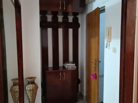 Rent, two bedroom apartment, 67m², Stari Aerodrom, Podgorica - image 2