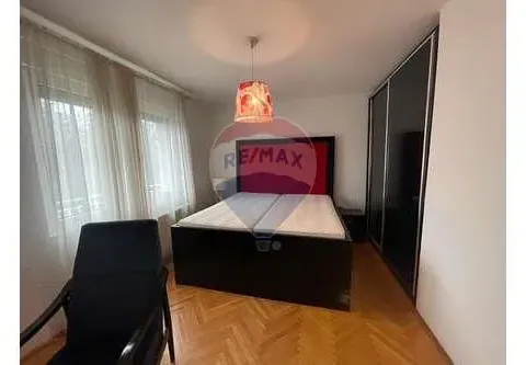 Izdavanje, kuća, 340m², Tološi, Podgorica - image 21