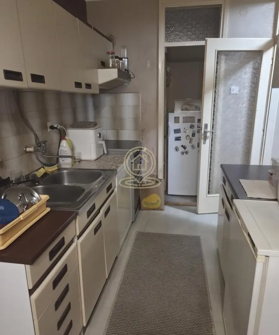 Prodaja, trosoban stan, 85m², Medijana, Niš