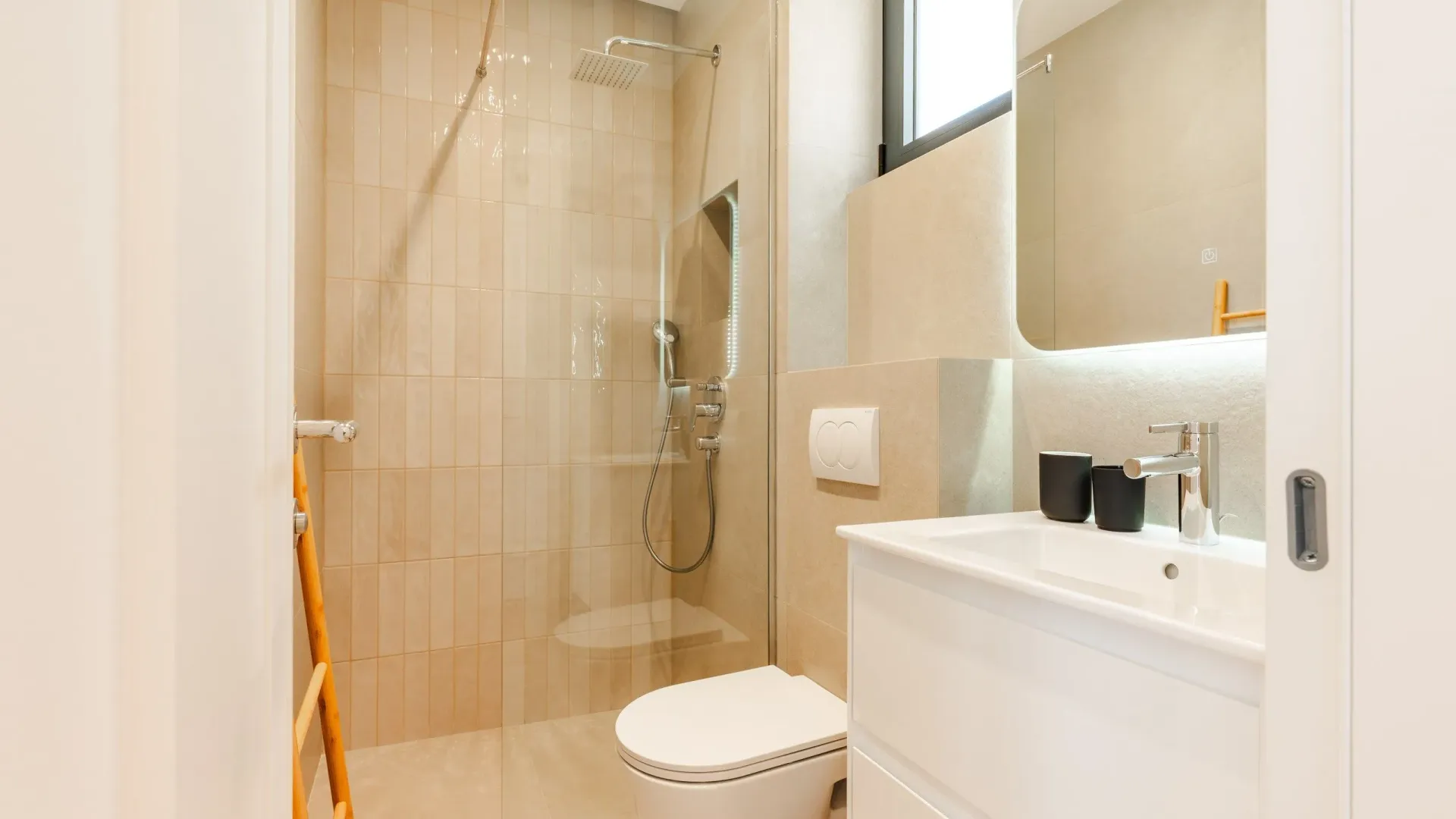 Rent, house, 159m², Reževići, Budva