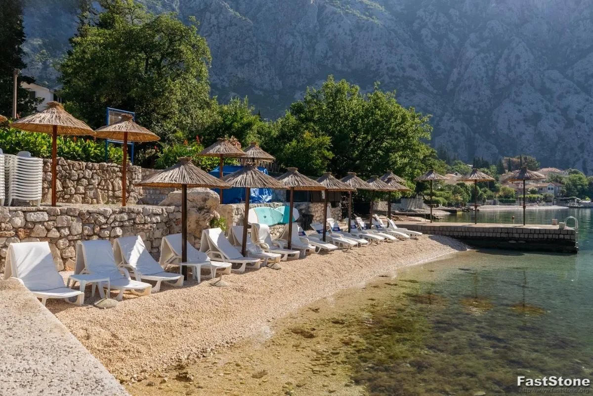 Prodaja, dvosoban stan, 63m², Orahovac, Kotor