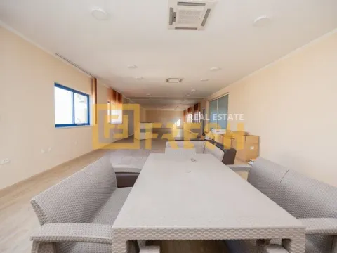 Izdavanje, poslovni prostor, 150m², Donja Gorica, Podgorica - image 12