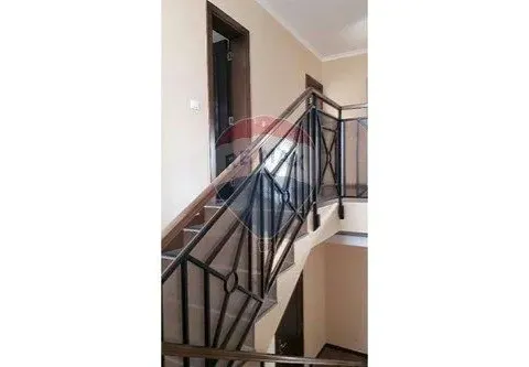 Izdavanje, kuća, 250m², Tološi, Podgorica - image 6