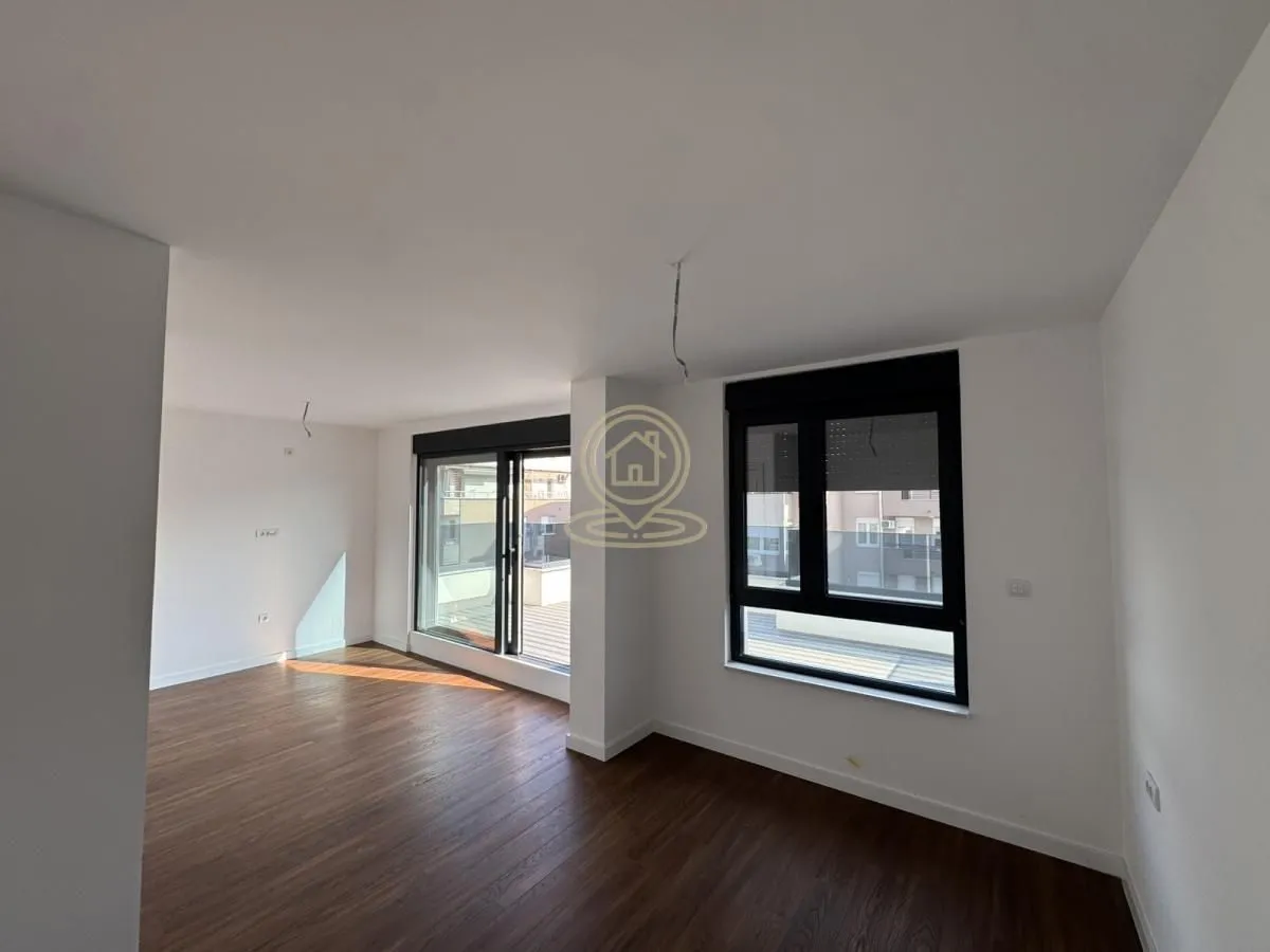 Prodaja, stan, 140m², Bulevar Evrope, Novi Sad Sve Podlokacije
