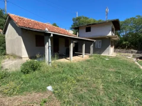 Prodaja, kuća, 545m², Rogami, Podgorica - image 3