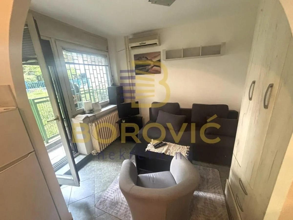 Rent, studio apartment, 24m², Vračar Hram, Vračar Sve Podlokacije