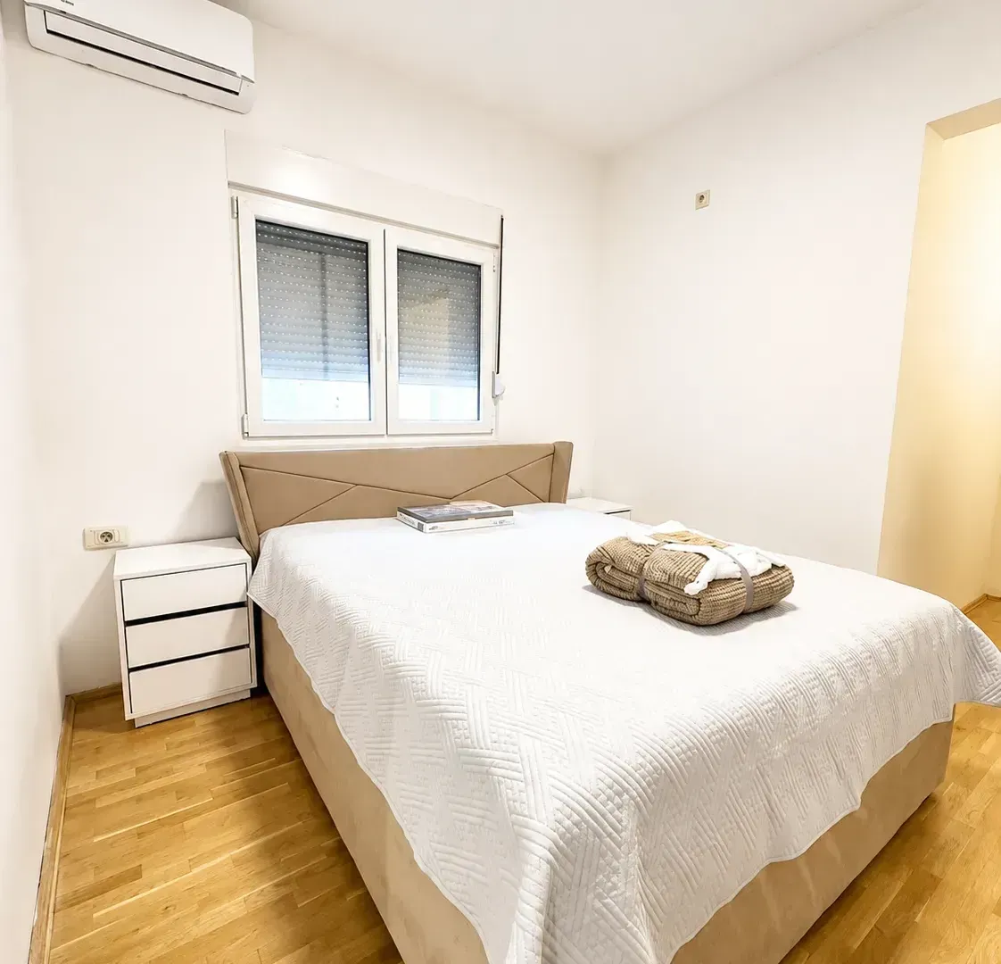 Rent, two bedroom apartment, 72m², Blok 9, Podgorica