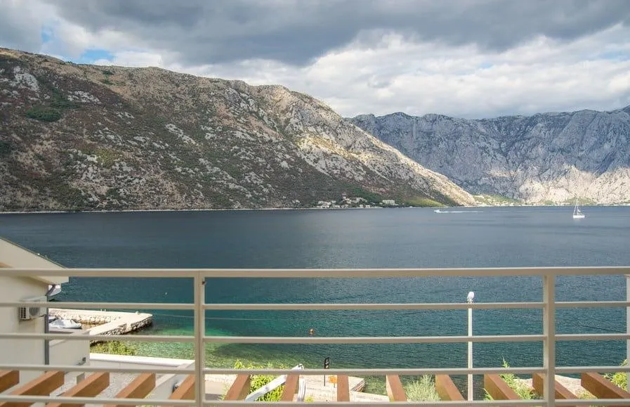 Sale, house, 584m², Stoliv, Kotor