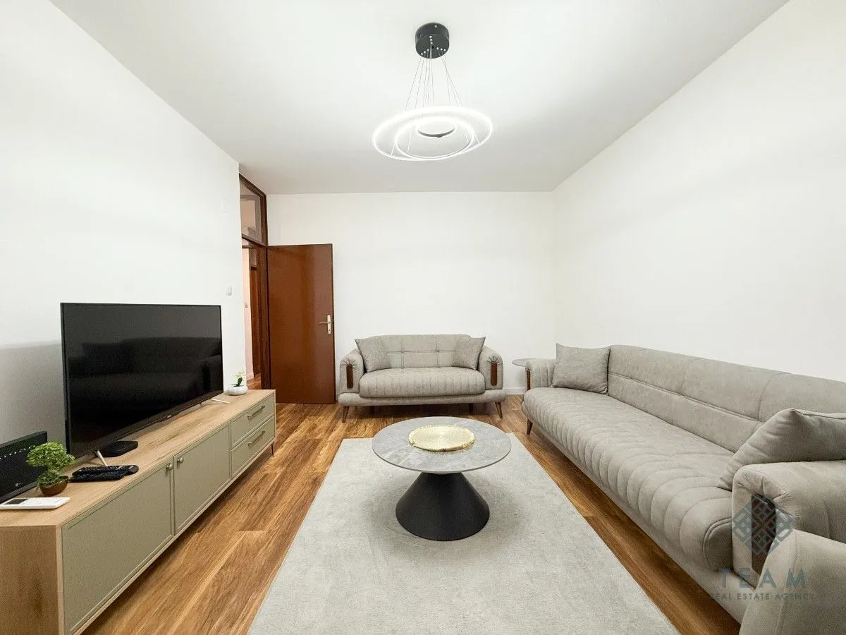 Izdavanje, trosoban stan, 95m², Tuški Put, Podgorica