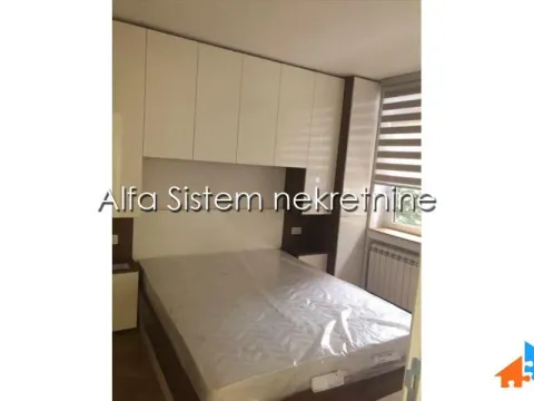 Izdavanje, trosoban stan, 70m², Kalenić Pijaca, Vračar Sve Podlokacije - image 6