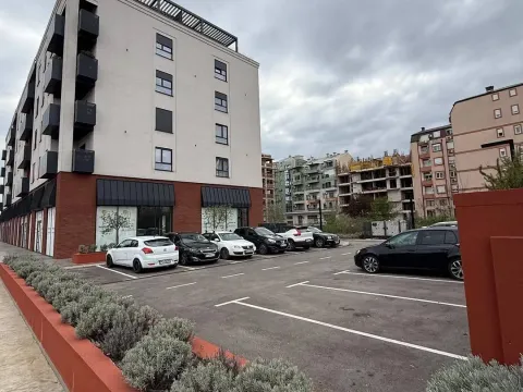 Rent, one bedroom apartment, 44m², Krivi Most, Podgorica - image 7