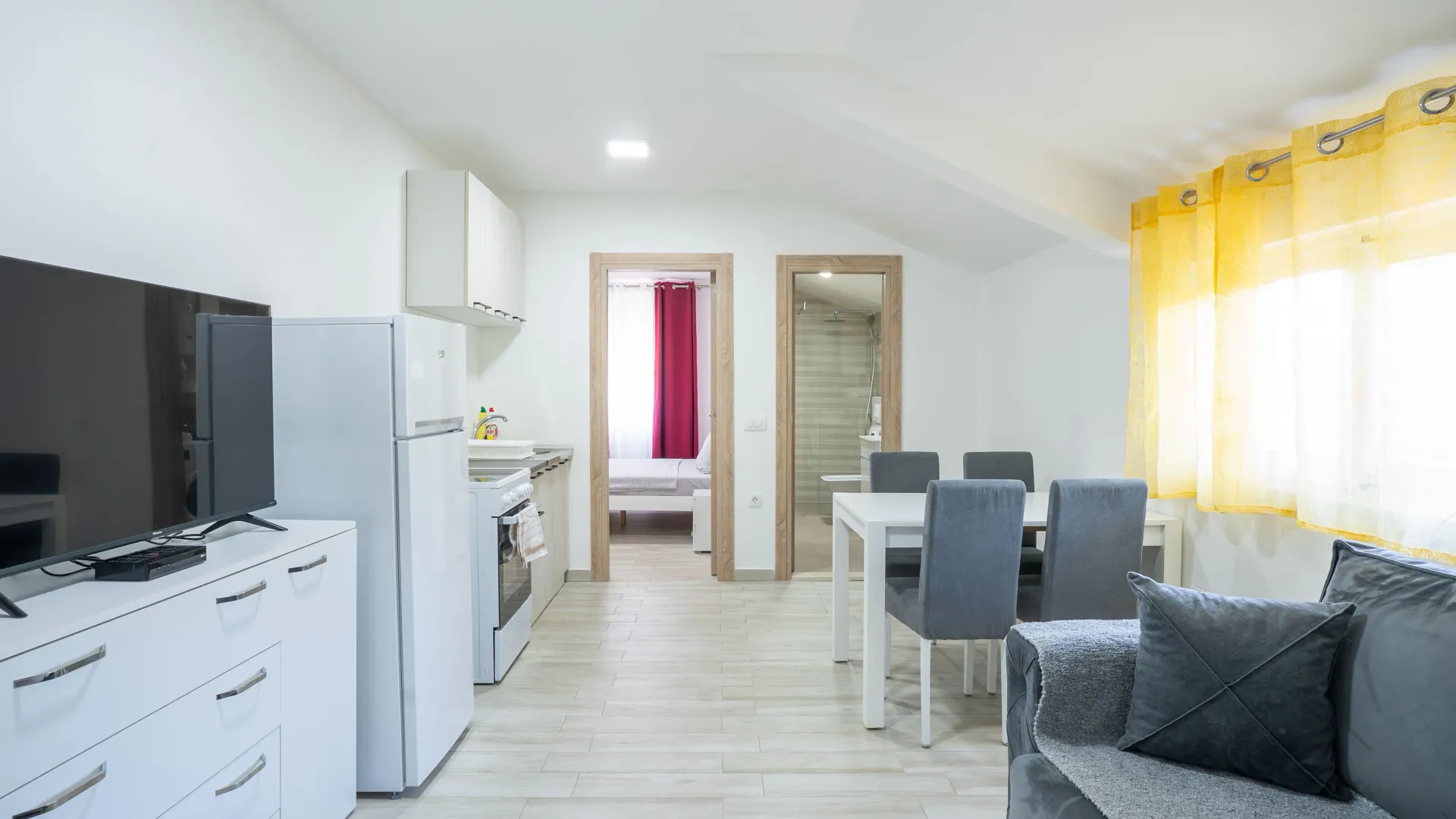 Rent, one bedroom apartment, 40m², Radanovići, Kotor