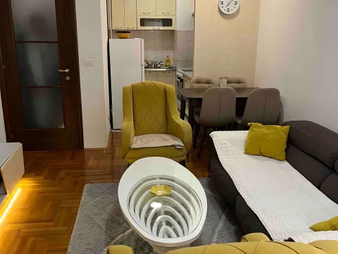 Rent, one bedroom apartment, 55m², City Kvart, Podgorica - image 4