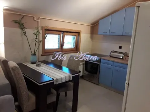 Izdavanje, četvorosoban stan, 83m², Stari Grad, Beograd - image 3