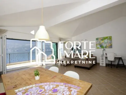 Prodaja, jednosoban stan, 81m², Herceg Novi, Crna Gora