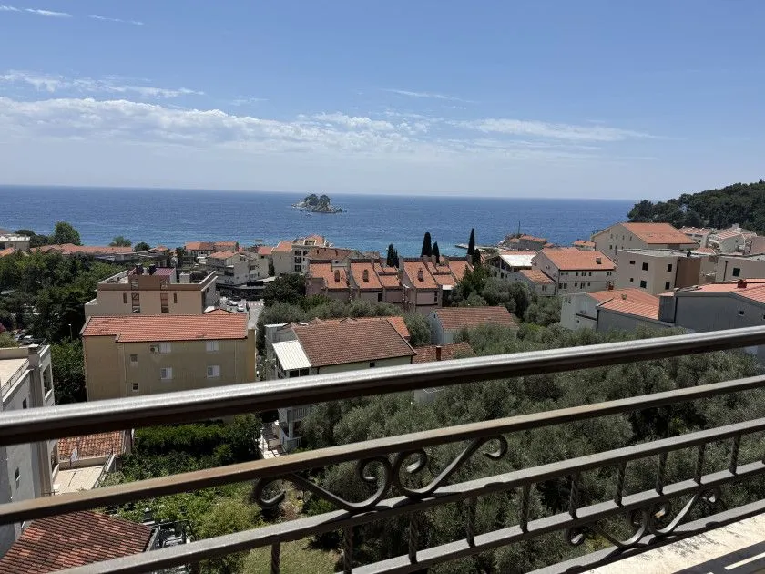 Sale, two bedroom apartment, 69m², Petrovac, Budva