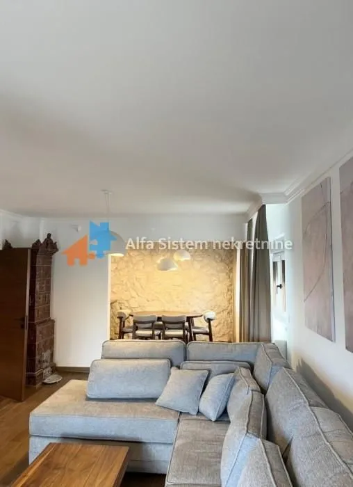 Izdavanje, kuća, 250m², Višnjička Banja, Palilula Sve Podlokacije
