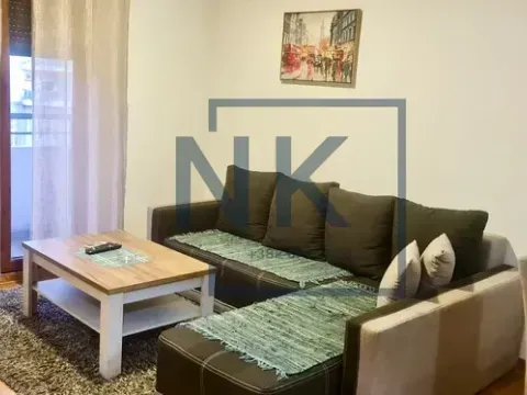 Prodaja, jednosoban stan, 41m², Stari Aerodrom, Podgorica - image 1
