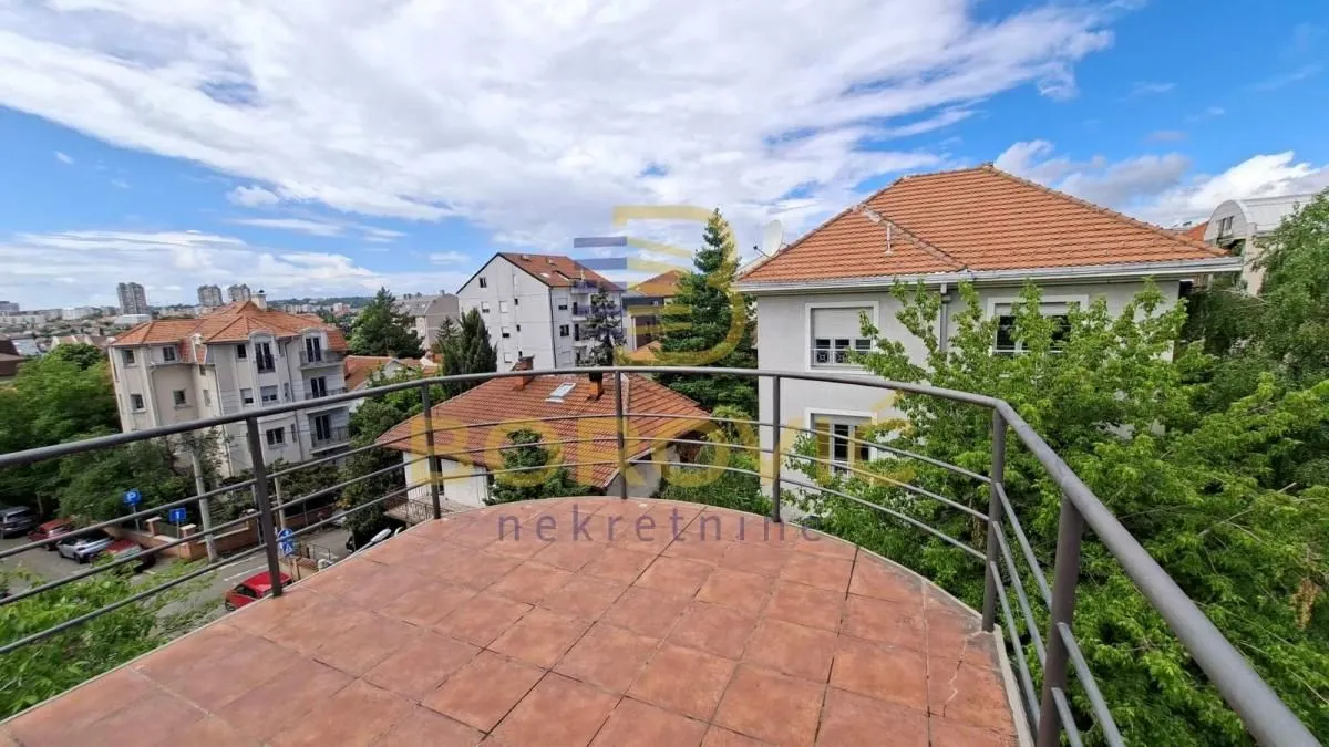 Rent, office space, 92m², Šumice, Beograd