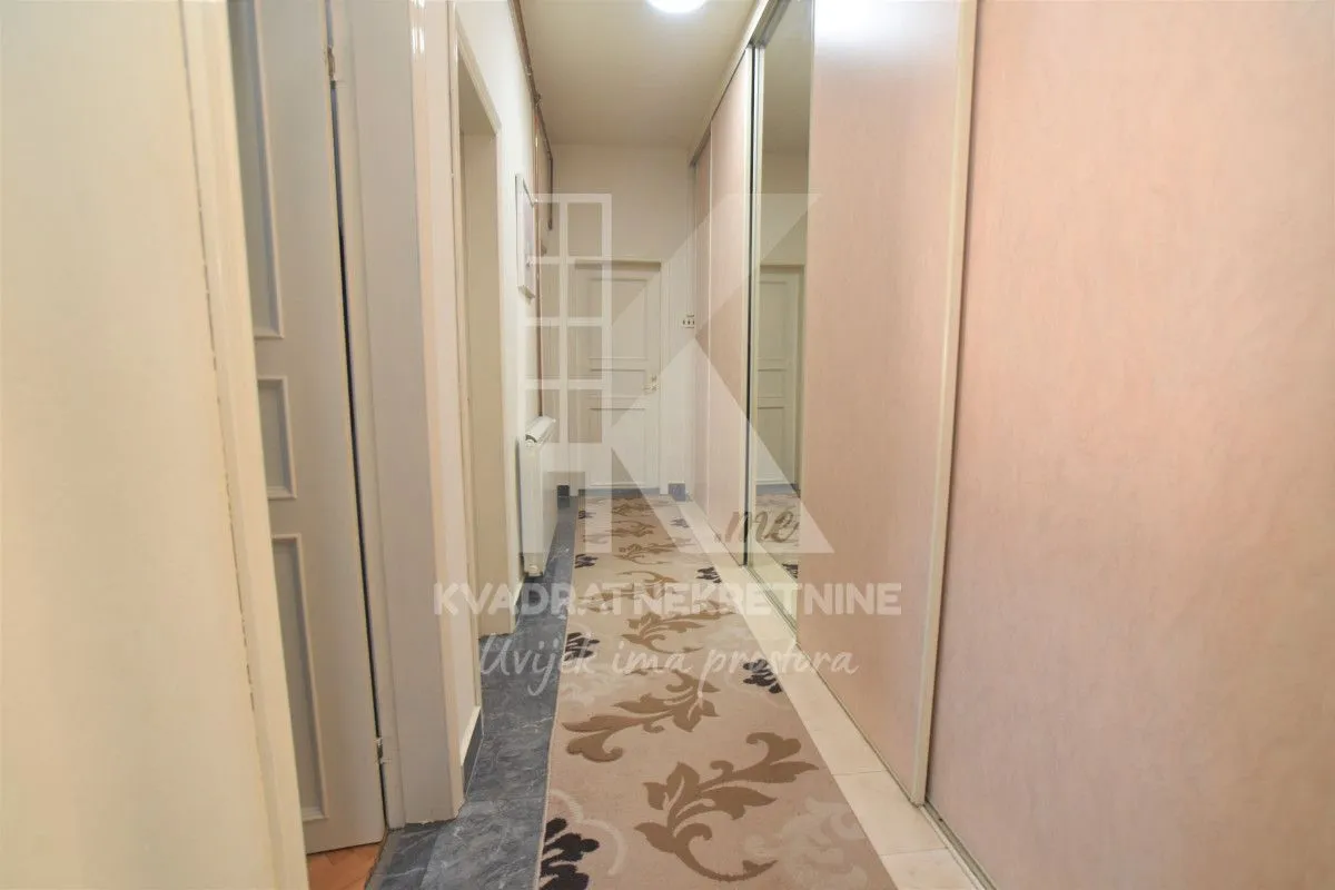 Rent, house, 410m², Donja Gorica, Podgorica