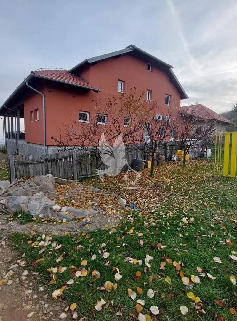 Prodaja, ugostiteljski objekat, 400m², Mladenovac, Beograd
