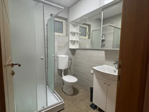 Daily-rent, two bedroom apartment, 120m², Pržno, Budva - image 11