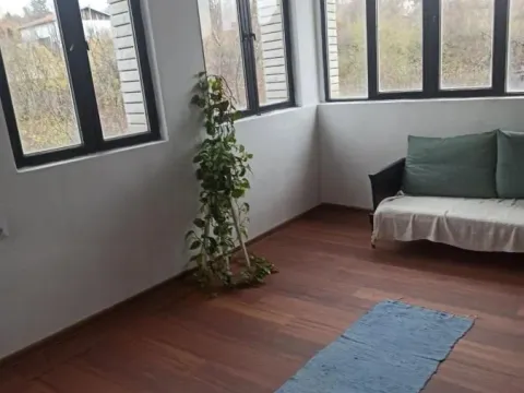 Izdavanje, trosoban stan, 150m², Jajinci, Voždovac Sve Podlokacije - image 5