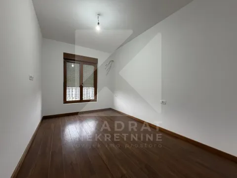 Sale, two bedroom apartment, 82m², Master Kvart, Podgorica - image 9
