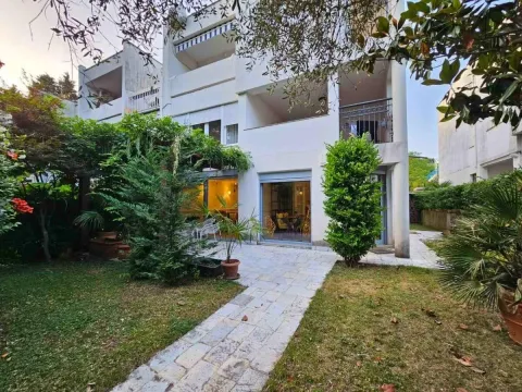 Rent, three bedroom apartment, 150m², Gorica C, Podgorica - image 17
