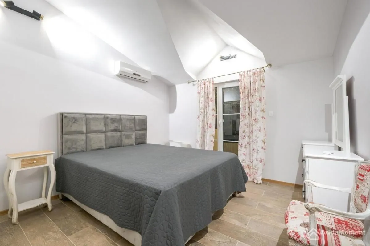 Prodaja, kuća, 198m², Tivat, Crna Gora