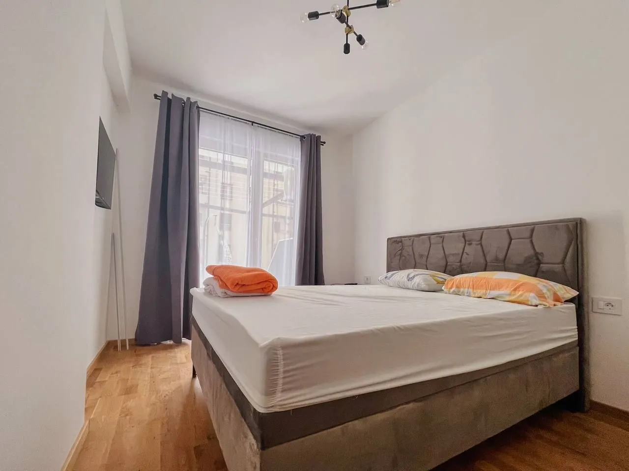 Rent, one bedroom apartment, 45m², Bečići, Budva