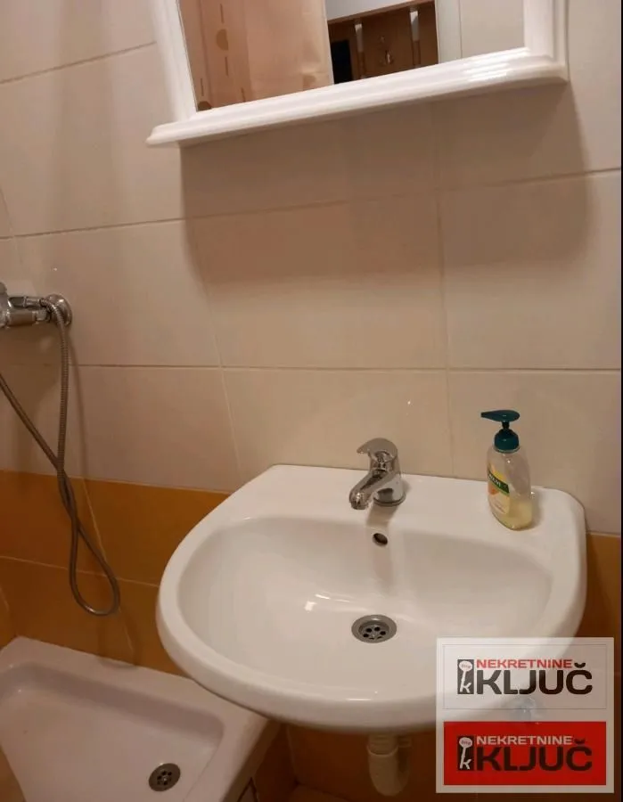 Izdavanje, garsonjera, 25m², Podbara, Novi Sad Sve Podlokacije