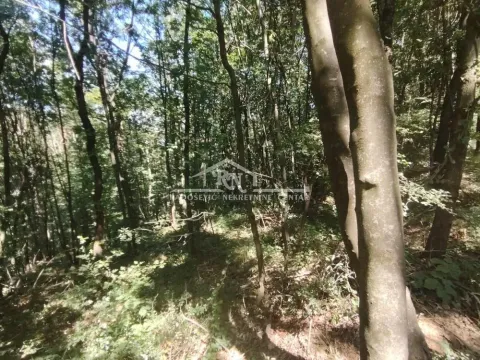 Zemljište in Sopot