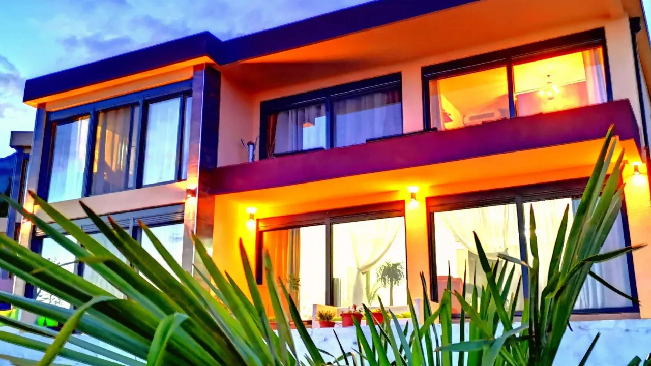 Sale, house, 207m², Bar, Crna Gora