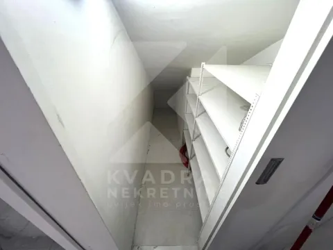 Rent, one bedroom apartment, 65m², Ljubović, Podgorica - image 8
