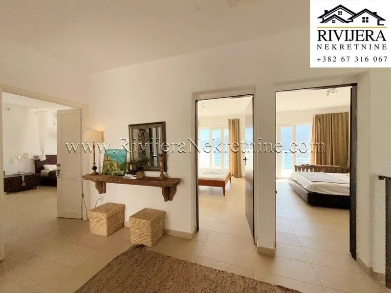Prodaja, kuća, 212m², Đenovići, Herceg Novi