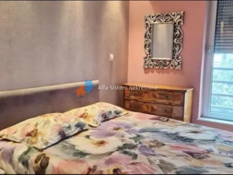 Rent, two bedroom apartment, 54m², Vračar Sve Podlokacije, Beograd - image 17