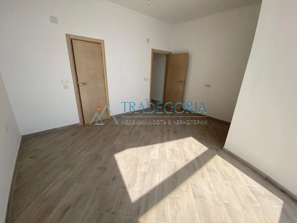 Prodaja, trosoban stan, 227m², Dobra Voda, Bar