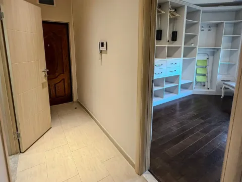 Prodaja, dvosoban stan, 89m², Bečići, Budva - image 13