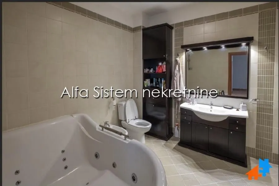 Izdavanje, kuća, 300m², Savski Venac, Beograd