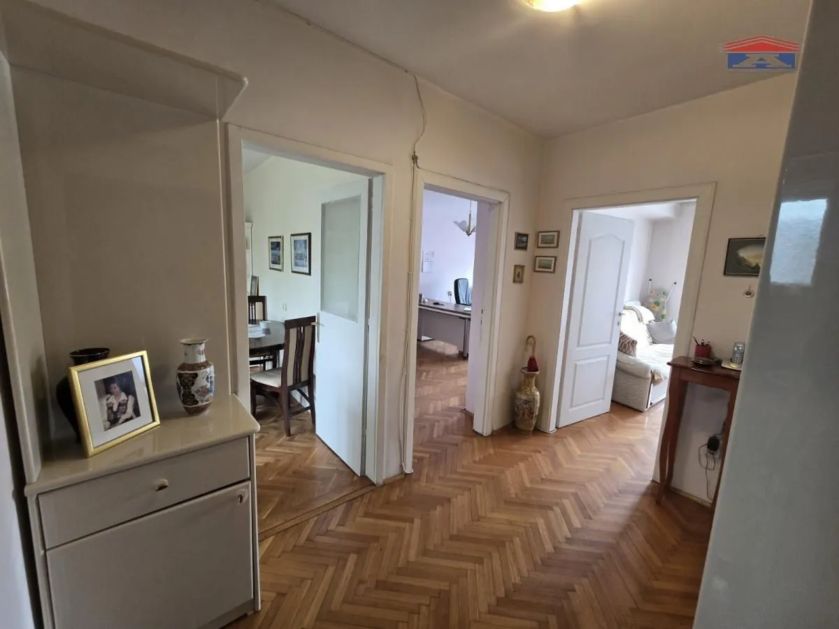 Prodaja, dvosoban stan, 64m², Kej, Novi Sad Sve Podlokacije