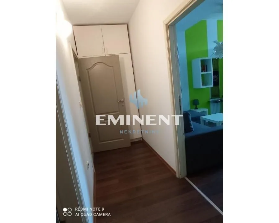 Sale, three bedroom apartment, 133m², Uciteljsko Naselje, Zvezdara Sve Podlokacije