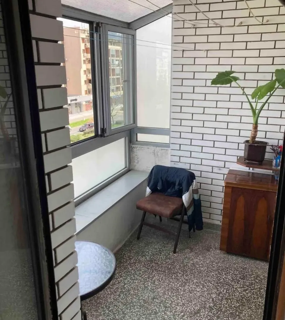 Izdavanje, jednosoban stan, 44m², Stari Aerodrom, Podgorica