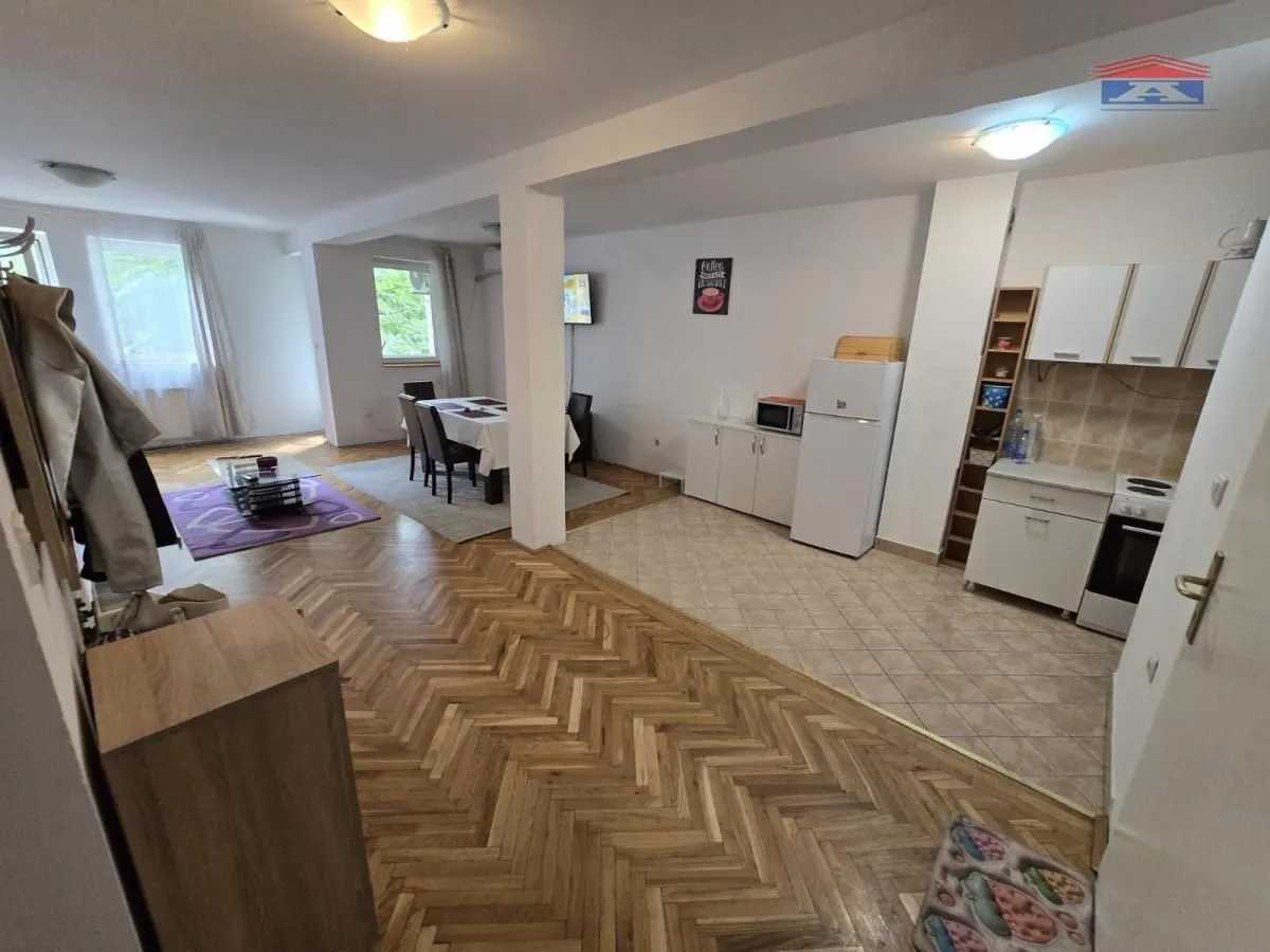 Prodaja, trosoban stan, 92m², Bulevar Oslobodjenja, Novi Sad Sve Podlokacije