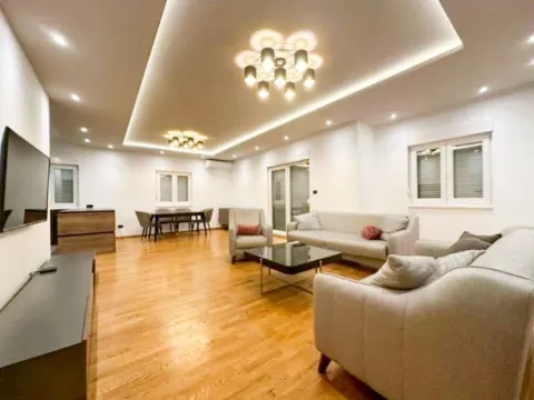 Rent, two bedroom apartment, 120m², City Kvart, Podgorica - image 1