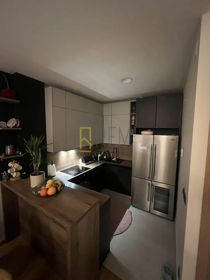 Prodaja, jednosoban stan, 66m², Central Point, Podgorica