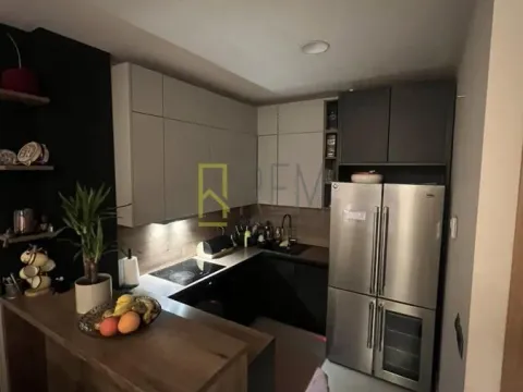 Prodaja, jednosoban stan, 66m², Central Point, Podgorica - image 2