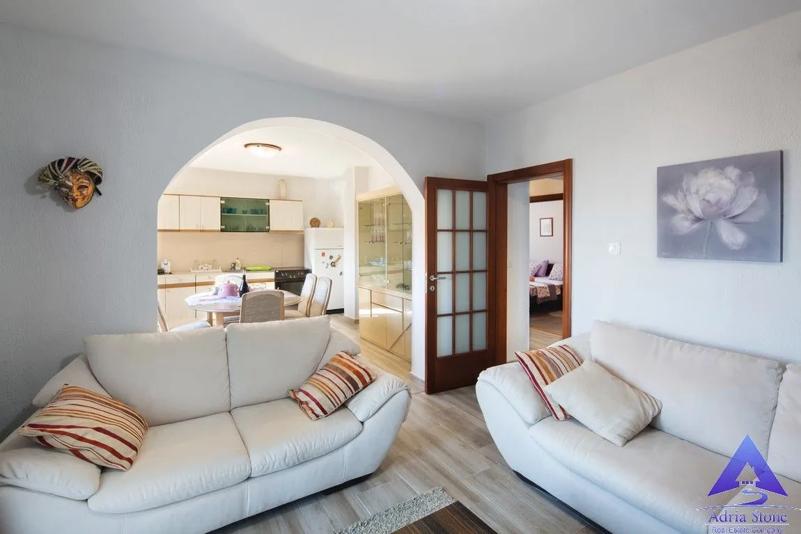 Sale, house, 290m², Podkošljun, Budva